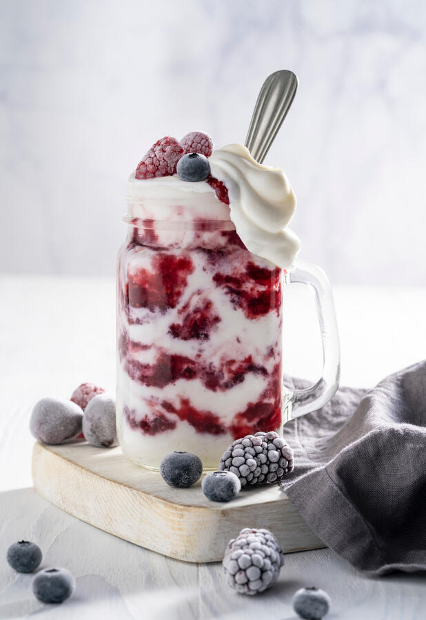 Smoothie de frutos rojos y yogur