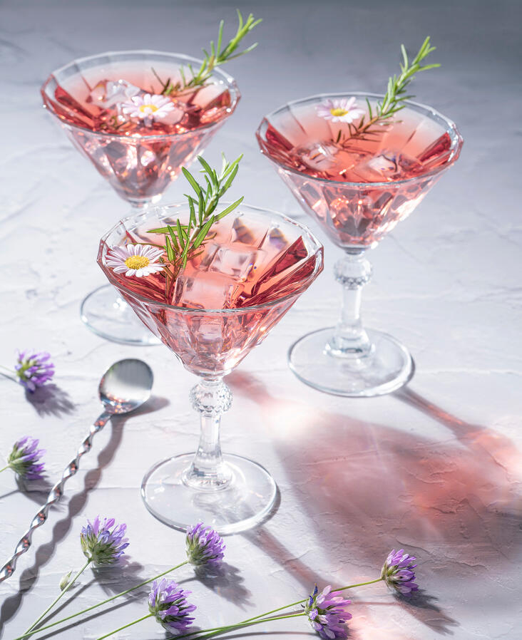 Cocktail Rose con romero